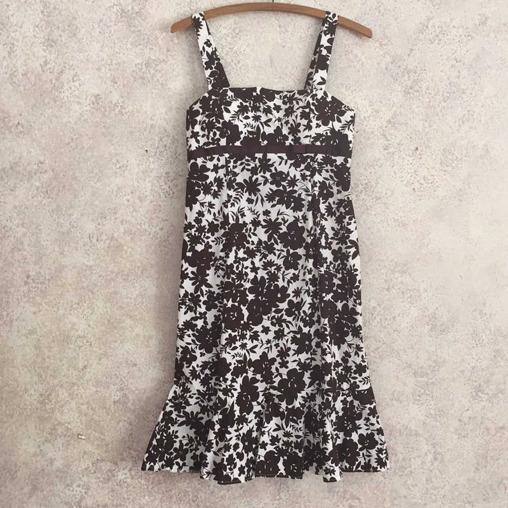 Floral sundress ruffle hem NWOT